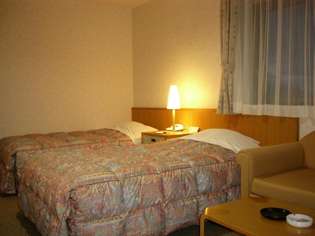 Hotel Okabe Shiosaitei واكاناي الغرفة الصورة